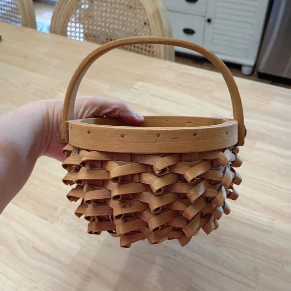 Vintage Woven Porcupine Curl Rustic Basket Swing Handle